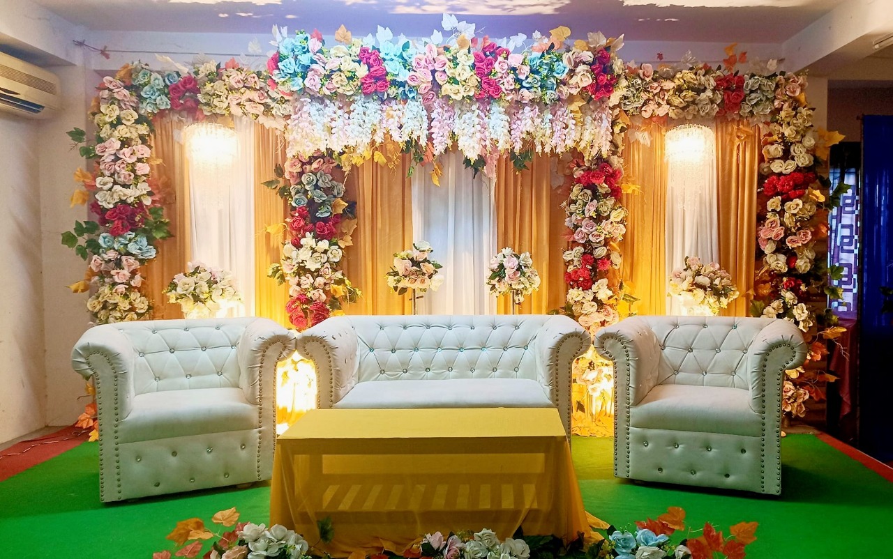 গায়ে হলুদের রাজকীয় আয়োজন